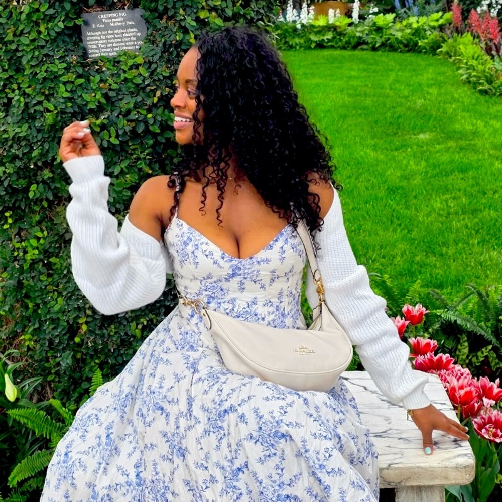 Meet your Posher, Sade